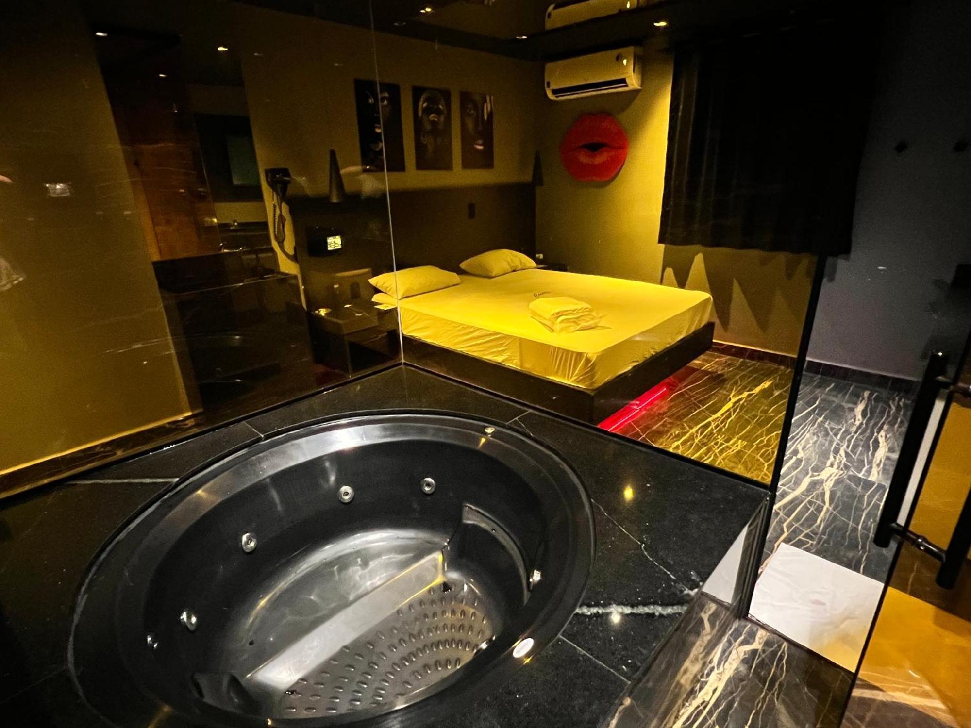 Motel Contigo Гуарульюс Экстерьер фото